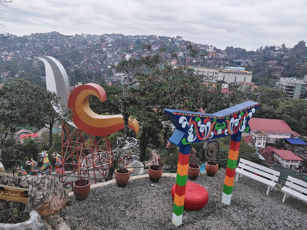 At the Mirador Eco Park: The Gardens - including the Salamat monument (photo by Karlo Antonio Galay David)